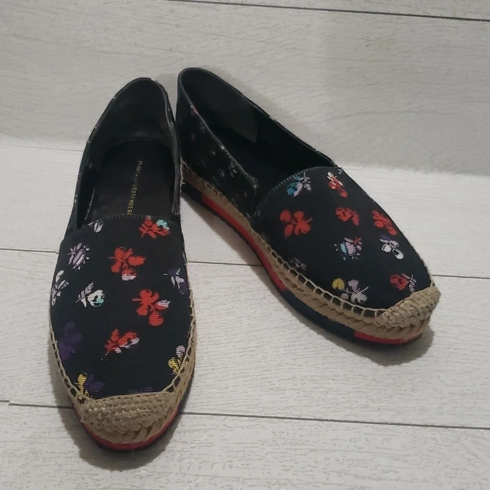 Diane Von Furstenberg 8 black canvas floral loafers espadrilles platforms